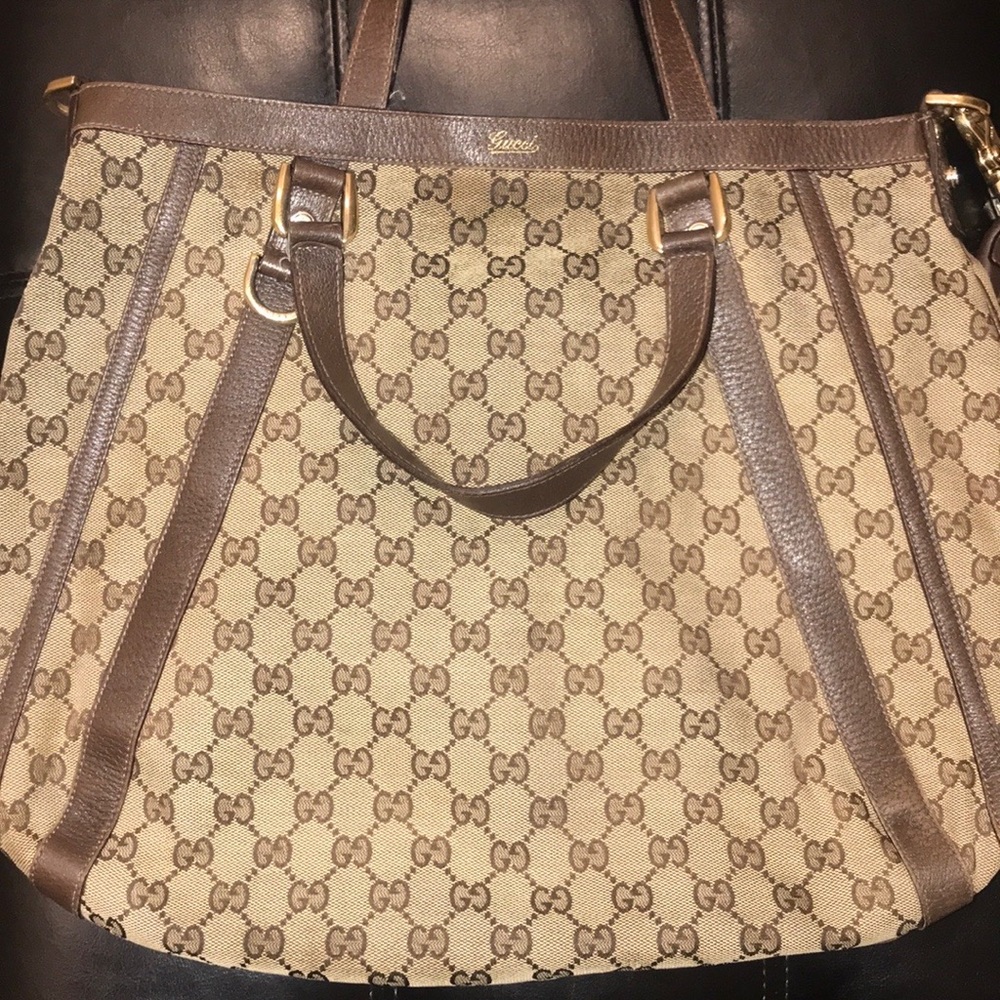 Authentic Gucci handbag - Picture 7 of 12